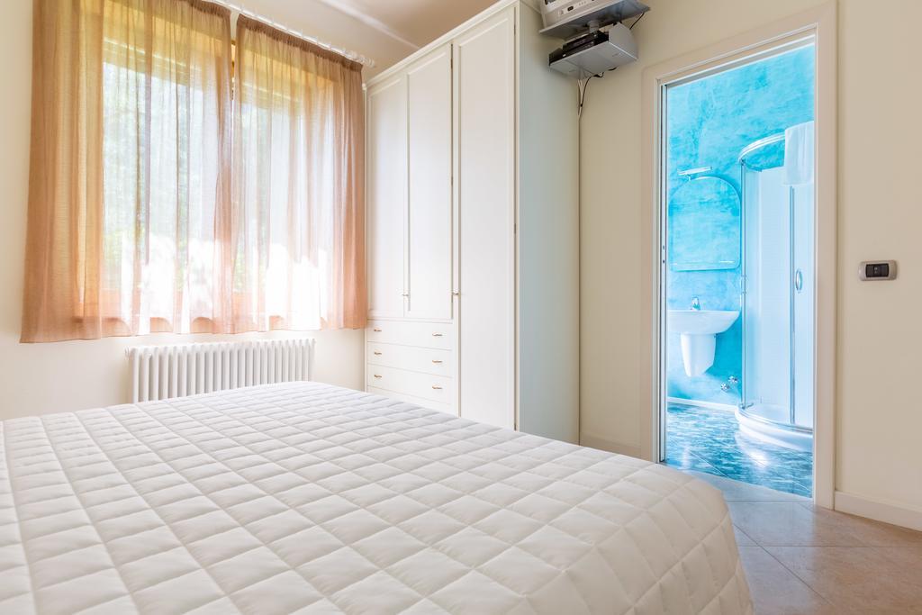 Bed and Breakfast Torre Degli Ulivi Tignale Esterno foto