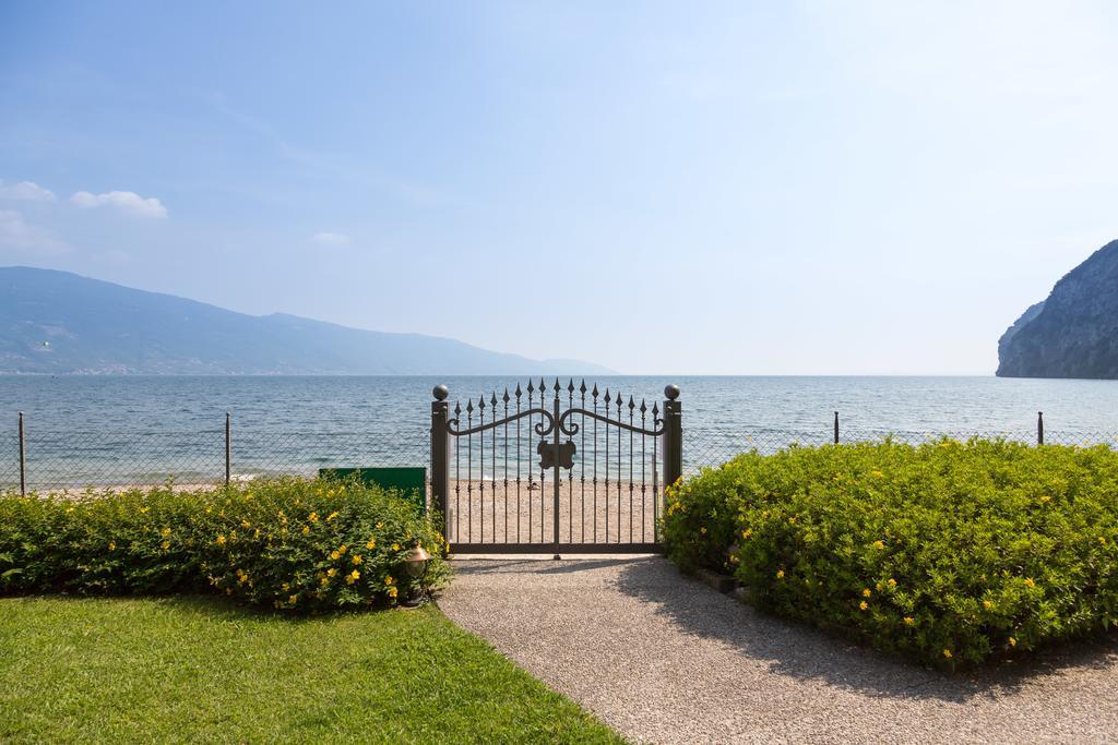 Bed and Breakfast Torre Degli Ulivi Tignale Esterno foto