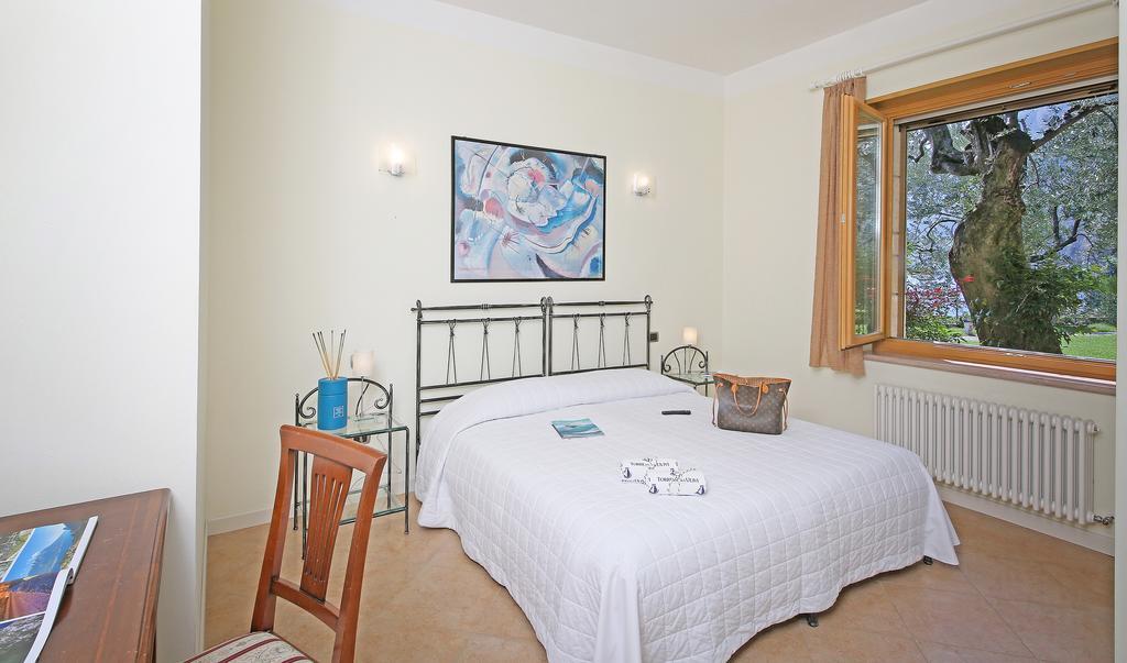 Bed and Breakfast Torre Degli Ulivi Tignale Esterno foto