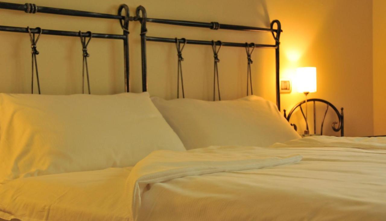 Bed and Breakfast Torre Degli Ulivi Tignale Esterno foto